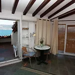 Apartmán Family Friendly Seaside Arbanija, Ciovo - 5220 *