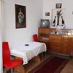 Family Friendly Seaside Arbanija, Ciovo - 5220 Apartmán Trogir