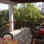 Family Friendly Seaside Arbanija, Ciovo - 5220 * Trogir