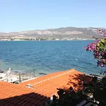 Family Friendly Seaside Arbanija, Ciovo - 5220