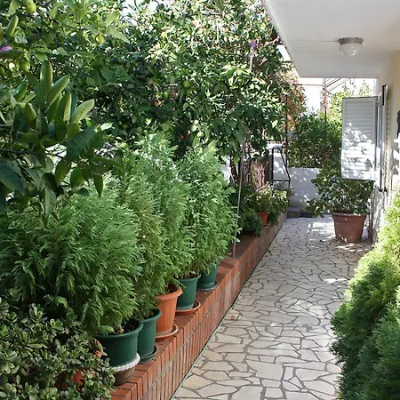 Apartmán Family Friendly Seaside Arbanija, Ciovo - 5220 Trogir